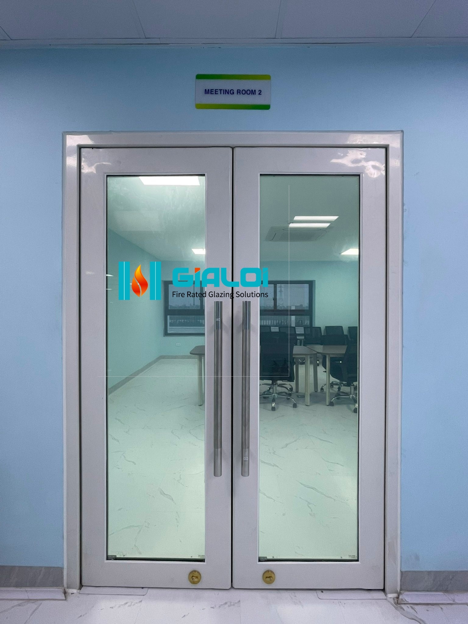 Cửa kính chống cháy khách sạn